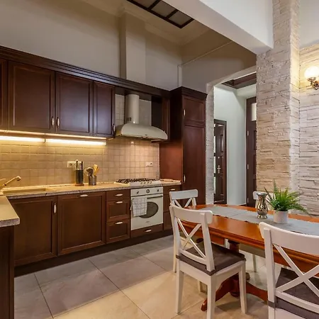 Apartment Exclusive Eotvos *