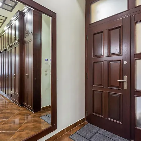 Exclusive Eotvos * Budapest